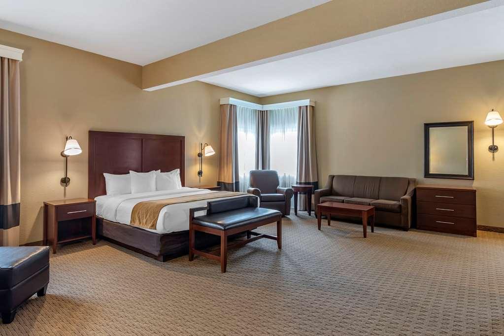Comfort Inn Warrensburg Station Room photo